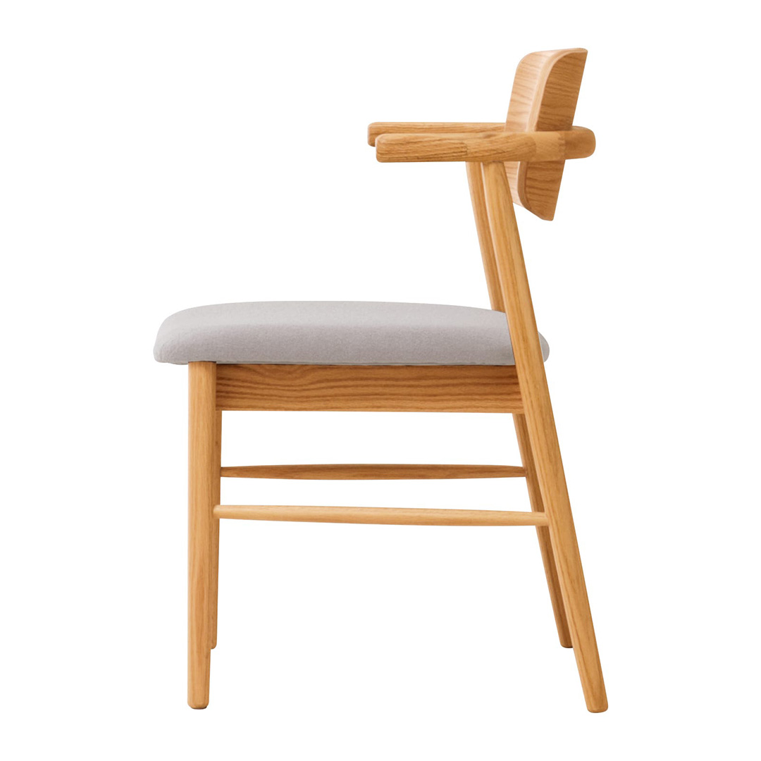 グレーベージュ