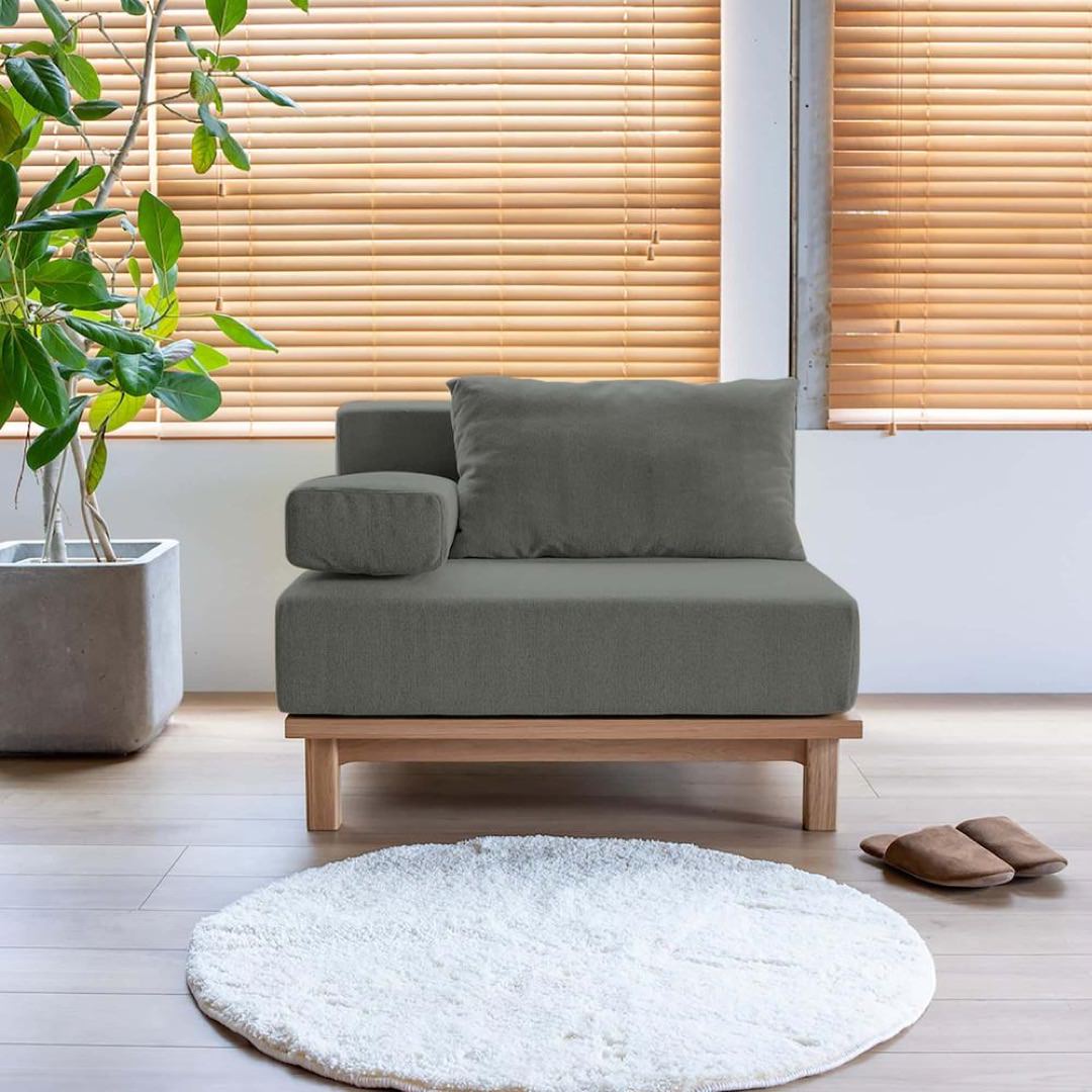 ライトブラウン