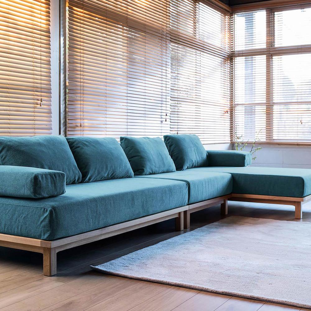 ライトブラウン