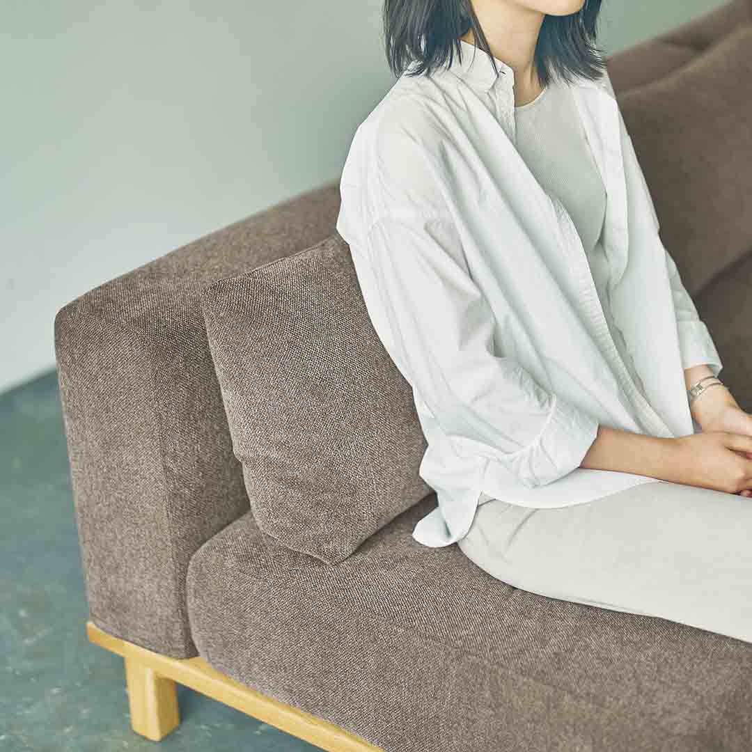 ライトブラウン