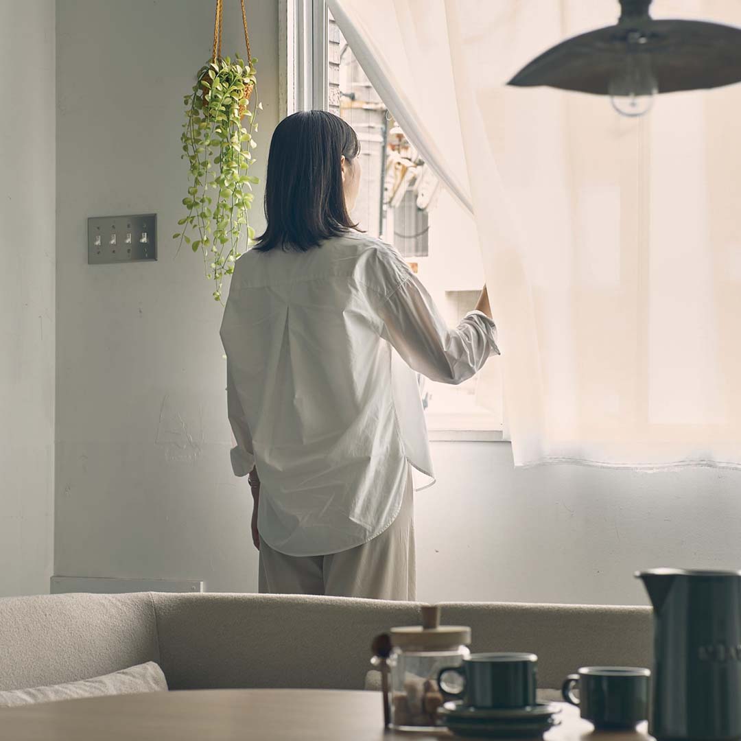 サンドベージュ