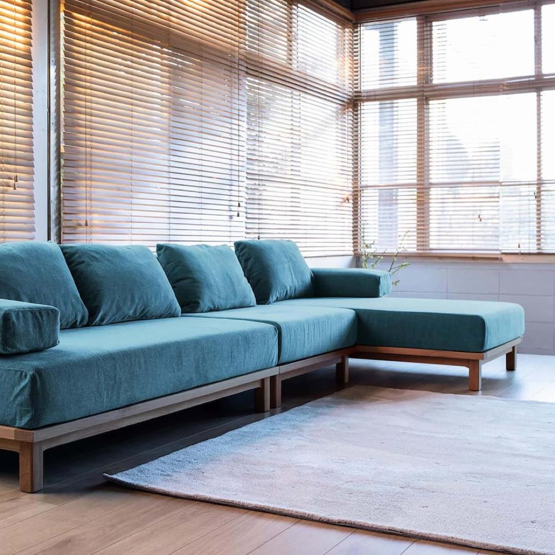 ライトブラウン