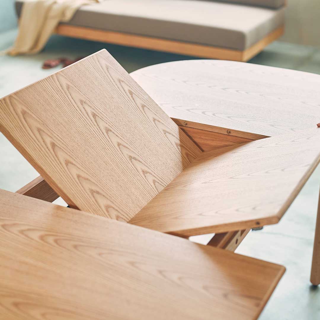 サンドベージュ