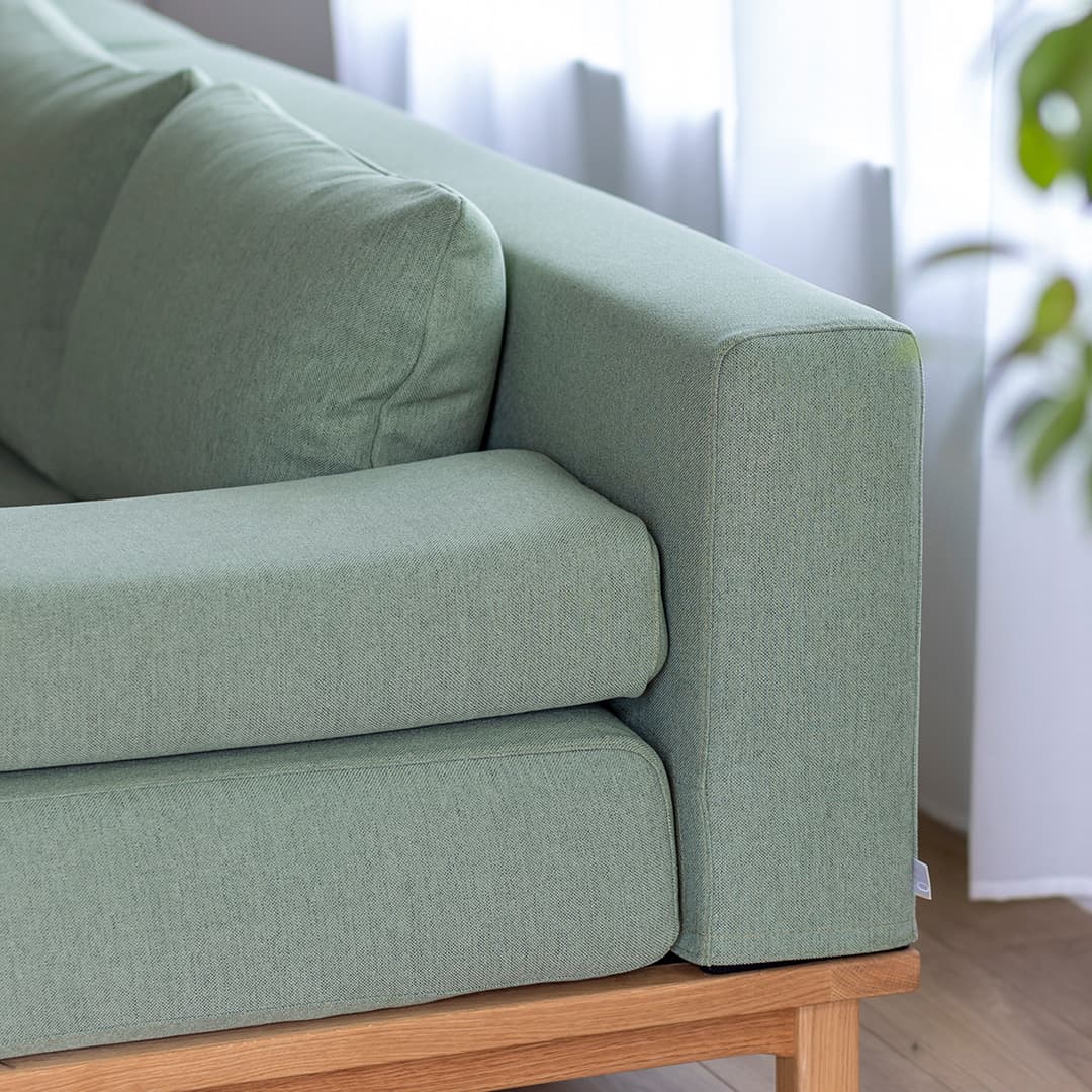 サンドベージュ