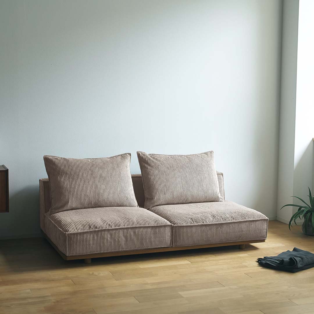 グレーベージュ