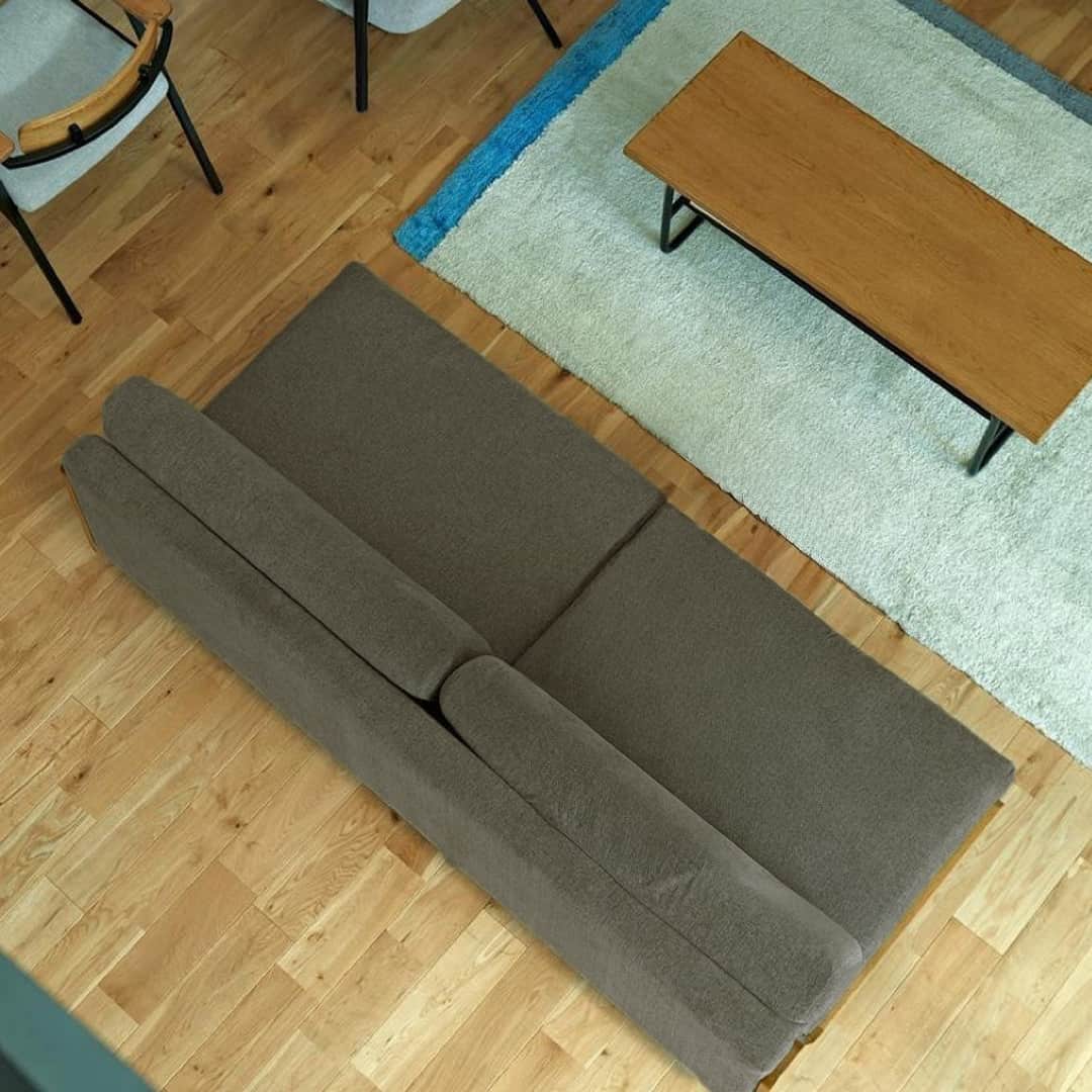 サンドベージュ