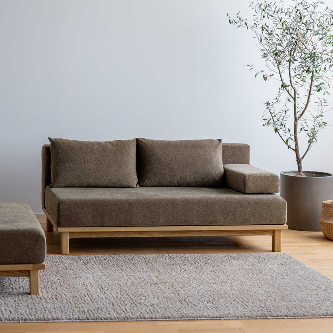 ライトブラウン