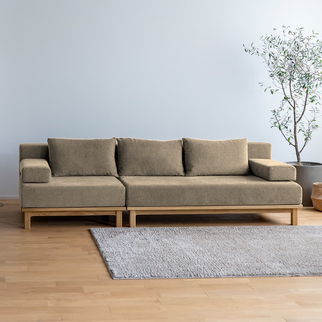 ダークベージュ