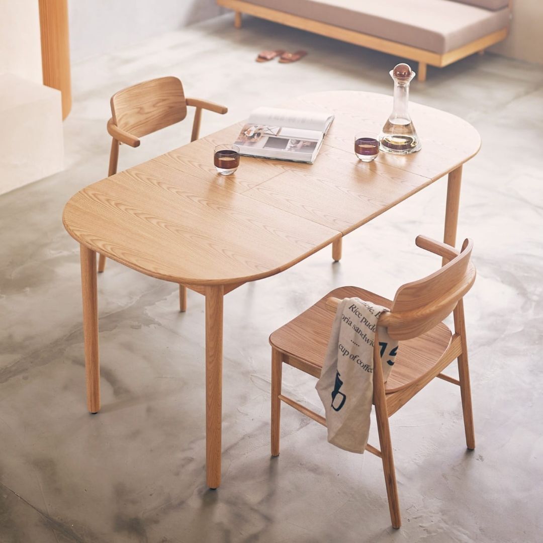 グレーベージュ