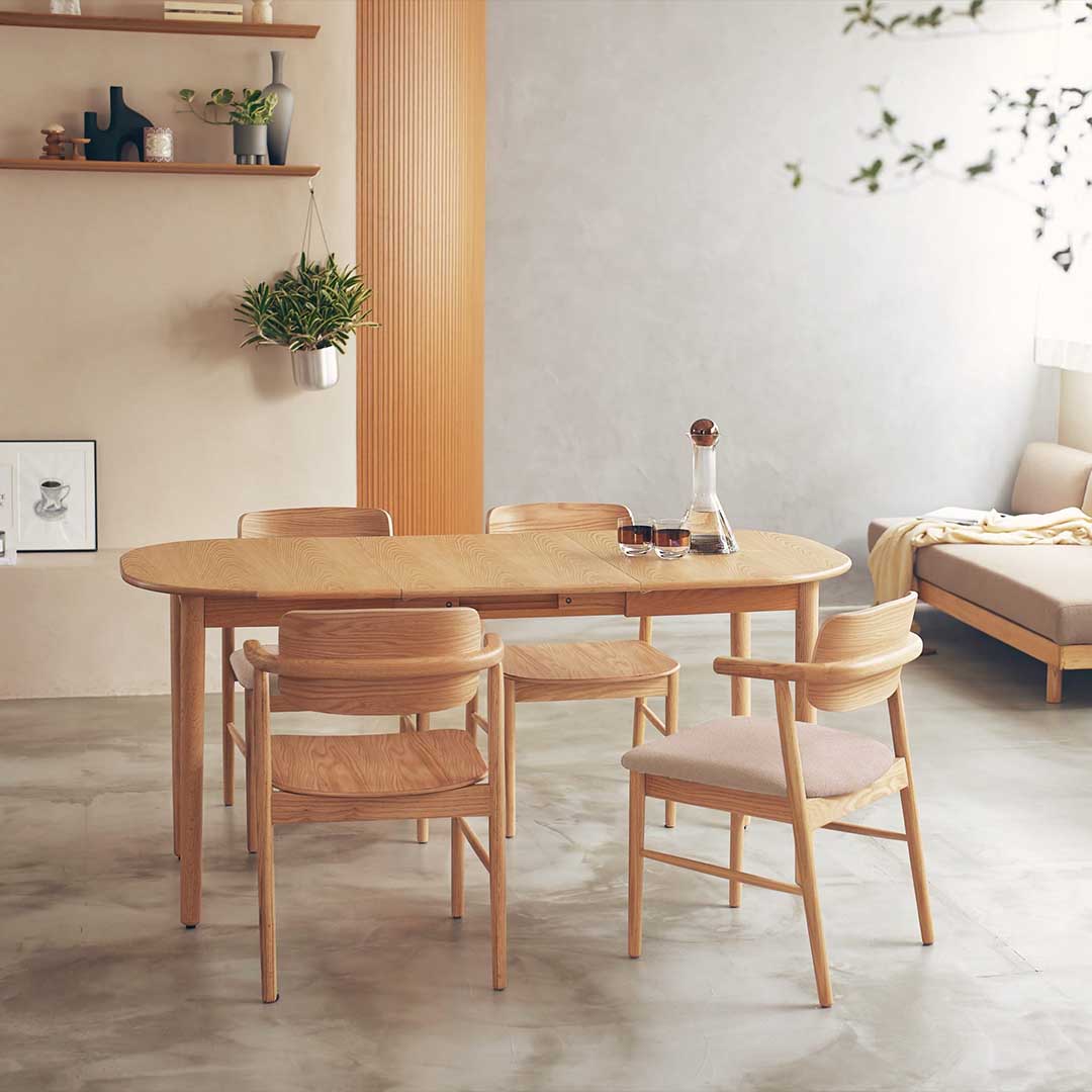 サンドベージュ