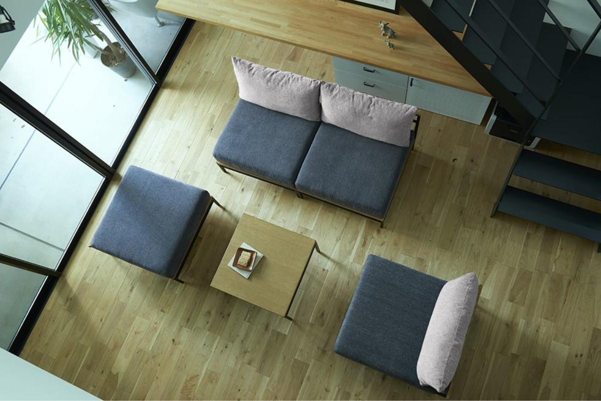 来客時にも対応できる配置 ADRS カーラ ソファ 1人掛け グレー