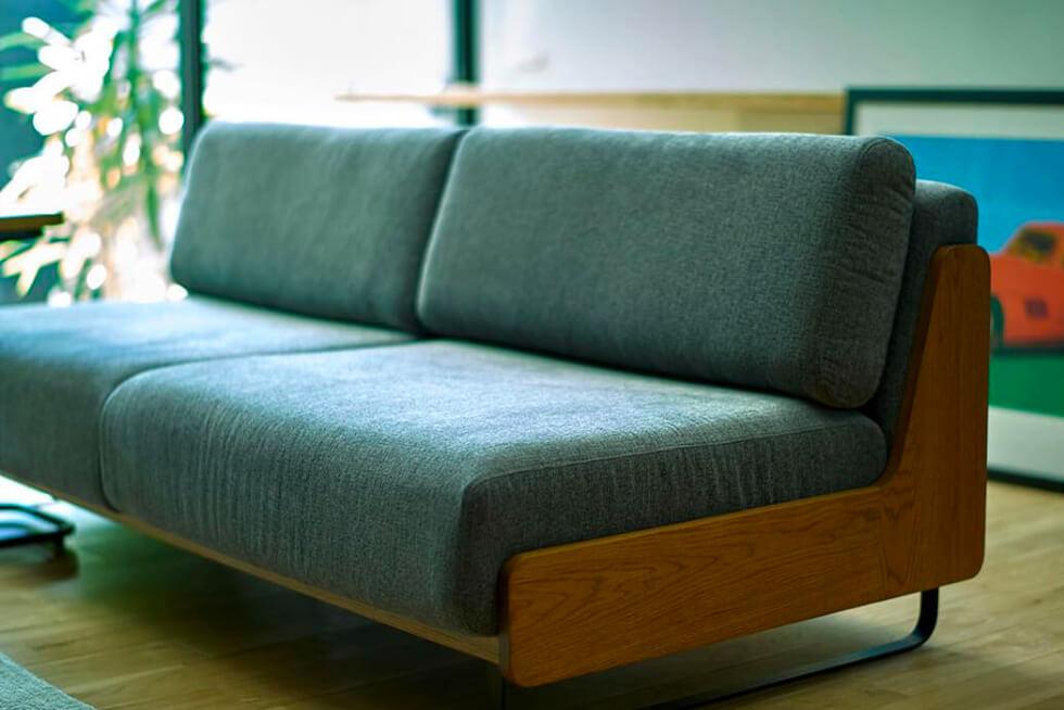 バランスの取れた異素材の組み合わせ ADRS コニー ソファ 2.5人掛け グレー