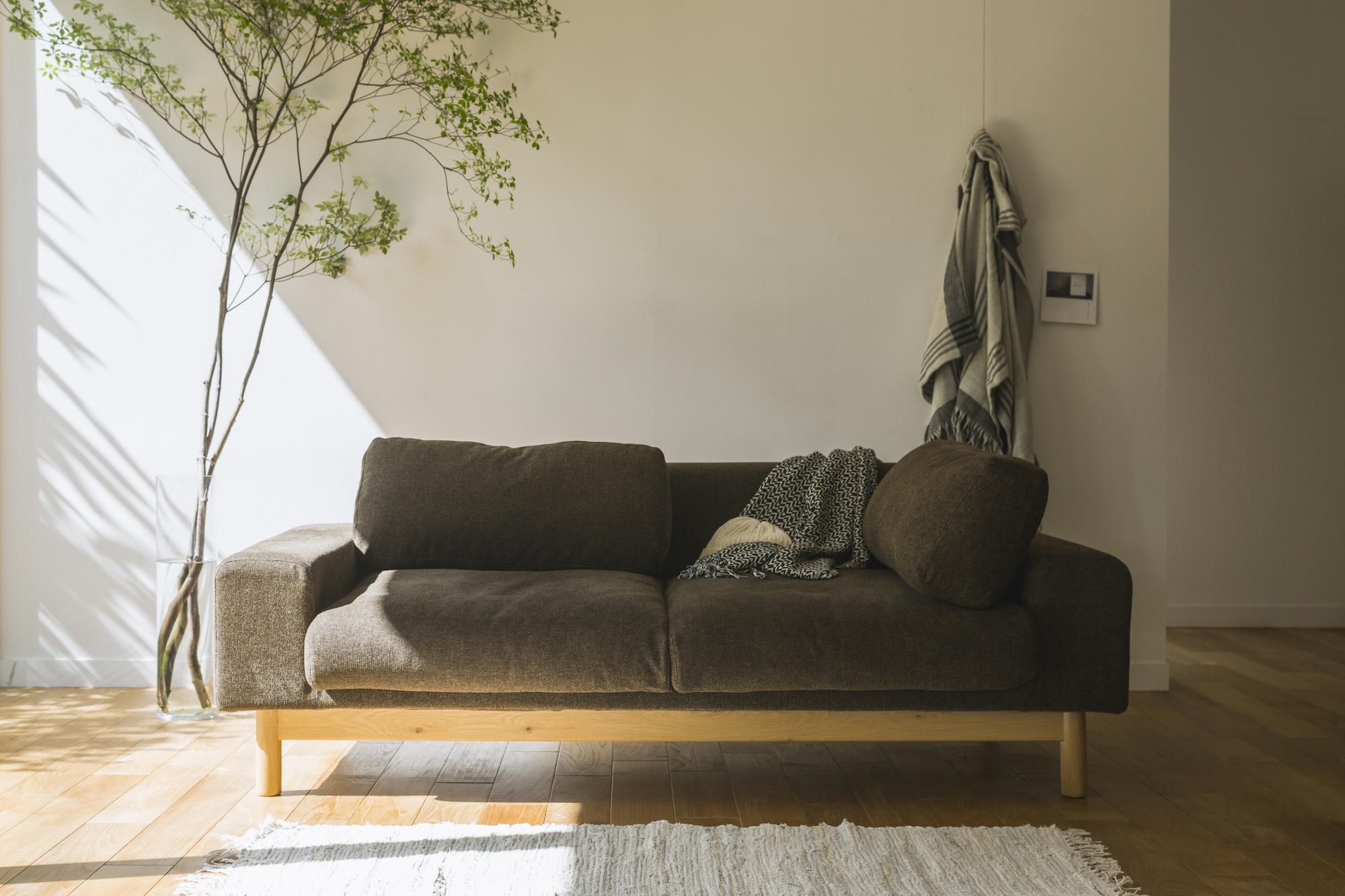 ゆったりとした時間の流れる SIEVE バージュ ソファ 2人掛け グレー