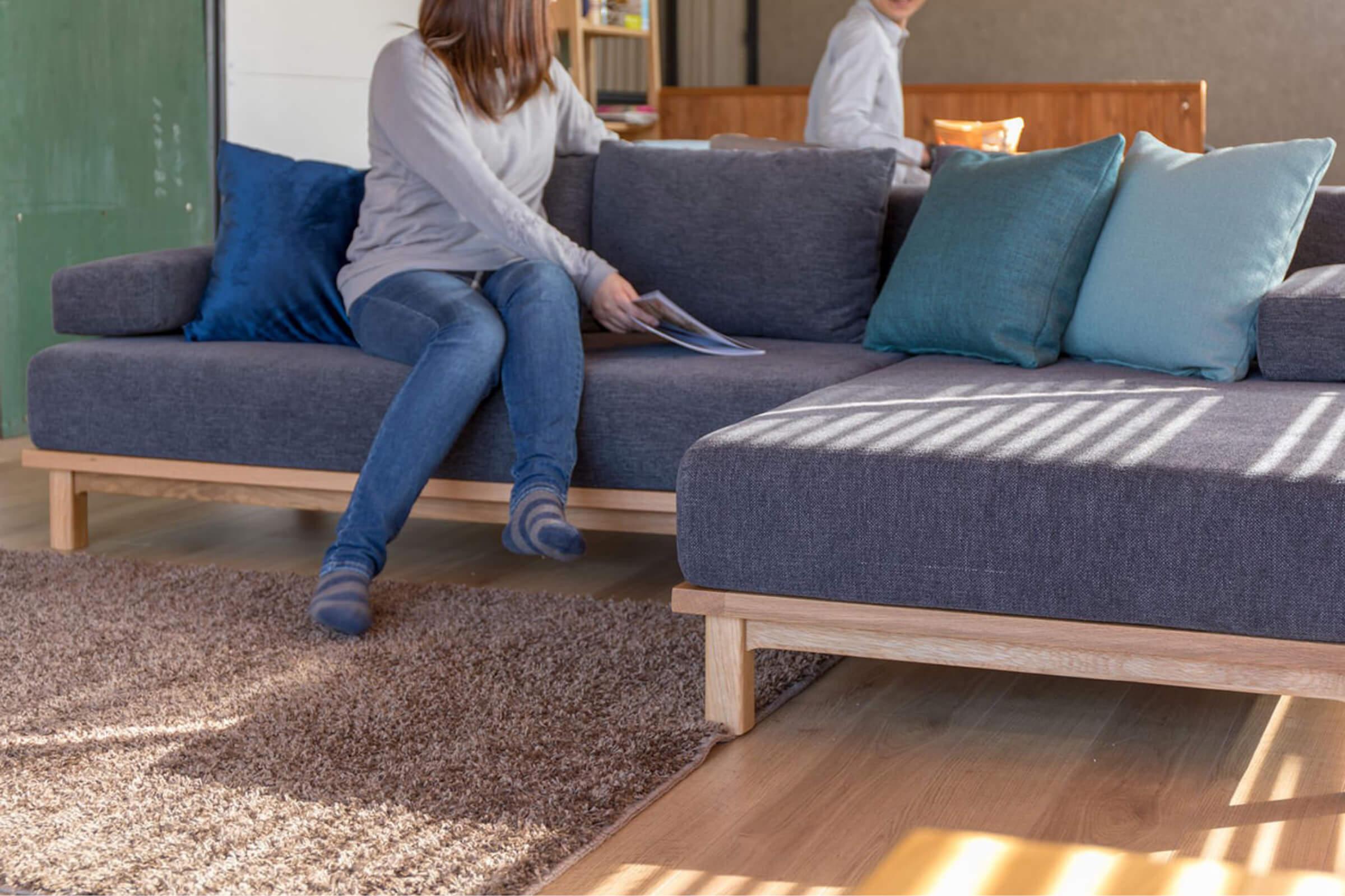 圧迫感を与えない低い設計 SIEVE レクトユニットソファ 1人掛け グレー