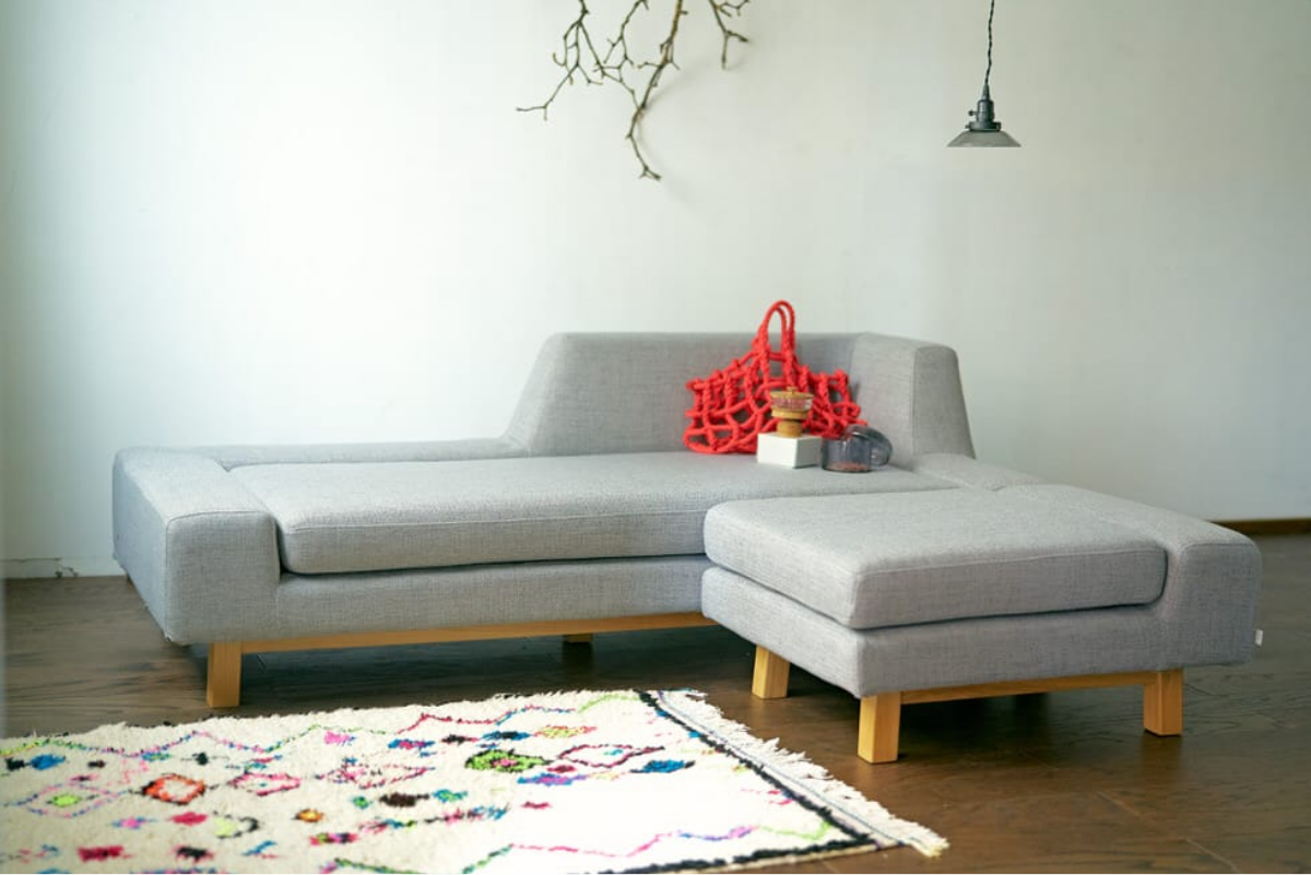 アシンメトリーで個性的 シフトソファ 左背 ベージュ