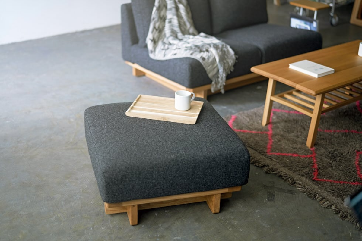 利便性の高いオットマン SIEVE クロッシングソファ 2人掛け ブラック