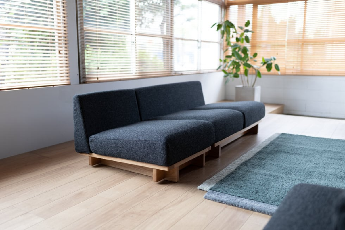 広い座面でお昼寝も可能 SIEVE クロッシングソファ 1人掛け ブラック