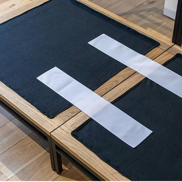 隙間に入ったごみも簡単に掃除ができる外せる座面