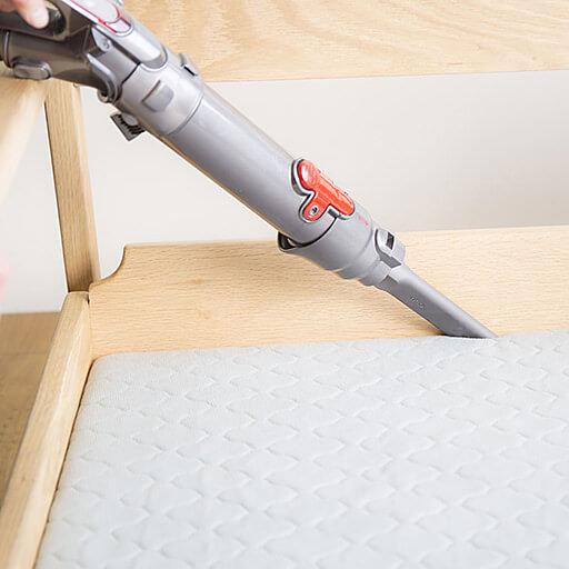 隙間に落ちてしまったごみも簡単に掃除可能