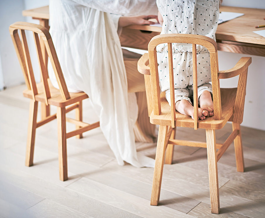 新品 KKEITO キッズチェア SVE-KEI-KC001A ホワイト 新品 KKEITO キッズチェア SVE-KEI-KC001A ホワイト