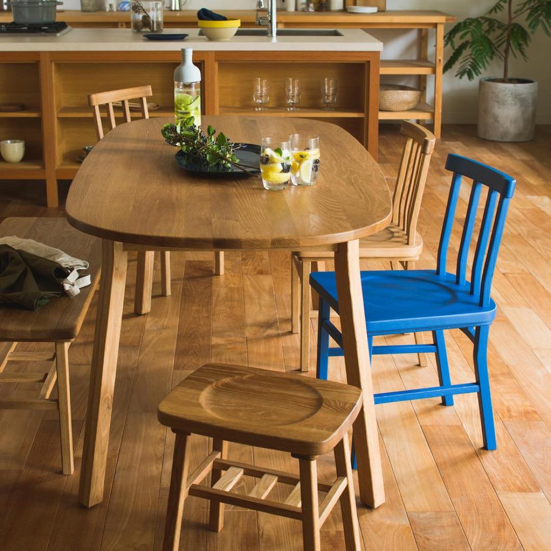 merge dining stool