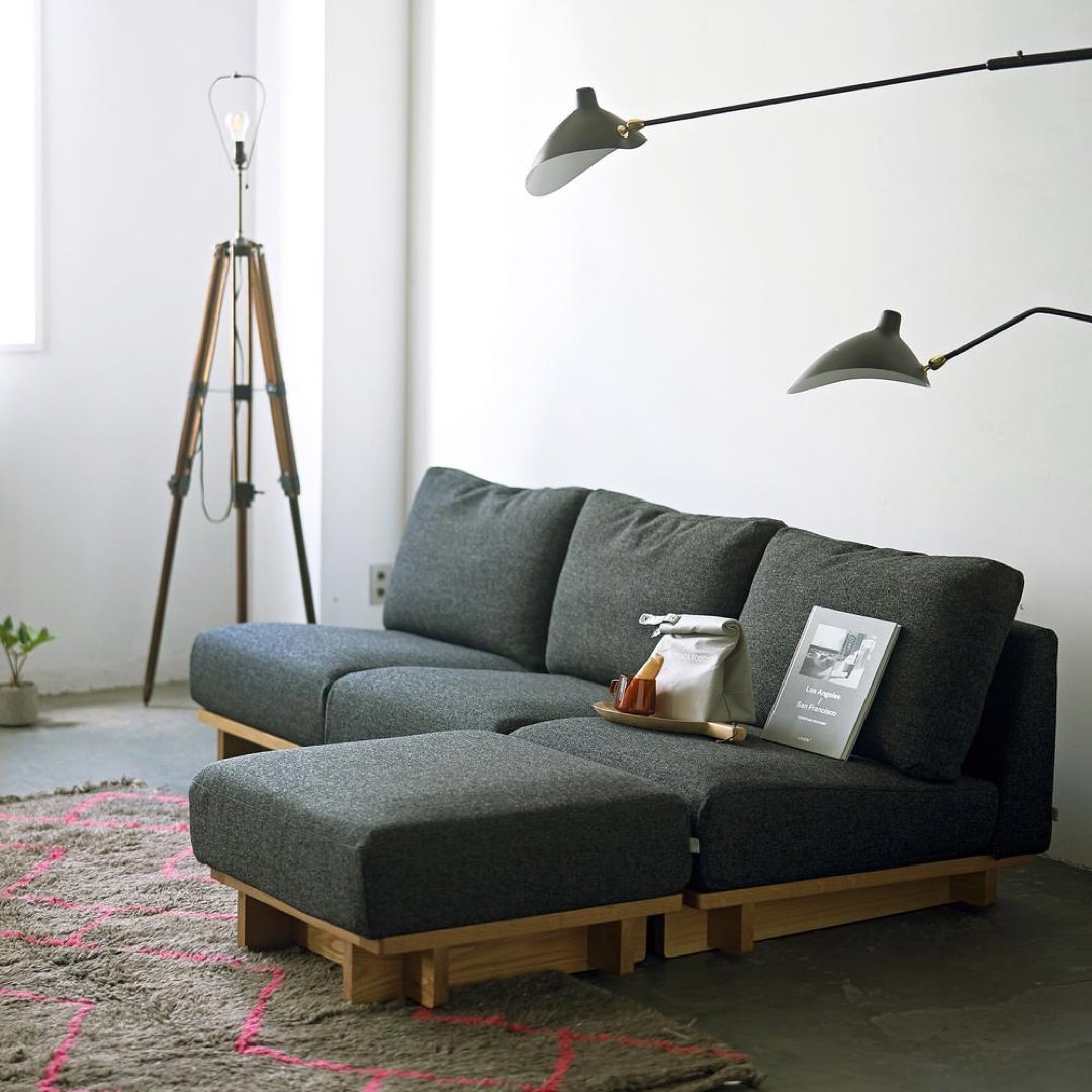 crossing sofa ottoman| SIEVE / シーヴ ブランドサイト | 家具 ソファ
